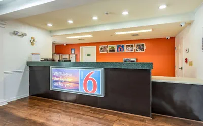 Photo 5 - Motel 6 Shreveport, LA