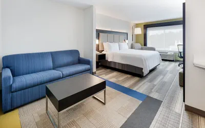 Photo 3 - Holiday Inn Express & Suites Dublin by IHG
