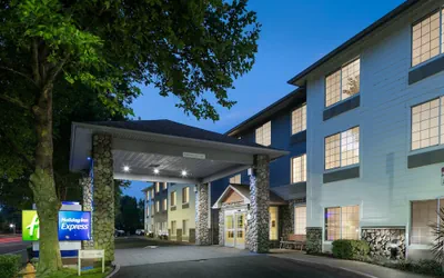 Holiday Inn Express Corvallis-On the River by IHG