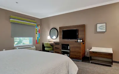 Photo 5 - Hampton Inn & Suites Lufkin, TX