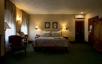 Photo 2 - Hotel Ruby Marie