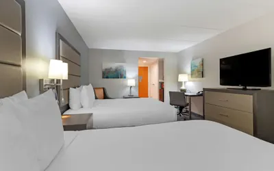 Photo 5 - Best Western Plus McAllen Airport Hotel
