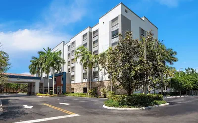 Photo 2 - Hampton Inn Weston Ft. Lauderdale