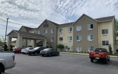 Comfort Suites Auburn near I-69