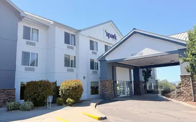 Spark by Hilton Central Point Medford