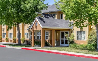 Econo Lodge Inn & Suites Santa Rosa South