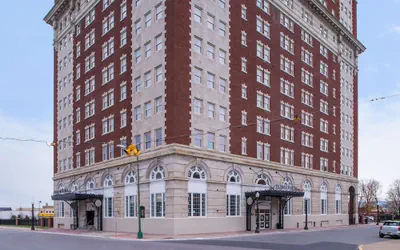 Photo 2 - DoubleTree by Hilton Utica