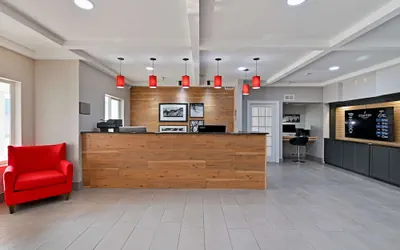 Photo 3 - Country Inn & Suites by Radisson, Bloomington-Normal Airport, IL