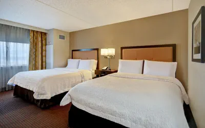 Photo 4 - Hampton Inn NY-JFK