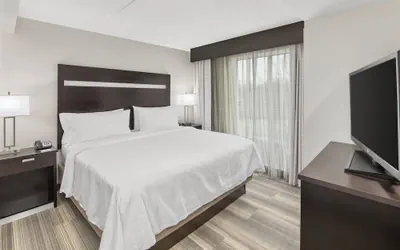 Photo 3 - Holiday Inn Express & Suites Greenville-I-85 & Woodruff Rd by IHG