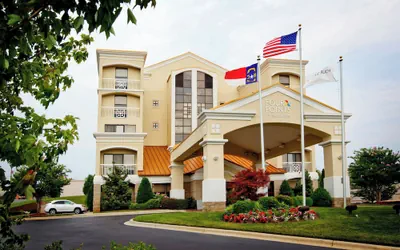 Photo 2 - Four Points by Sheraton Charlotte - Pineville
