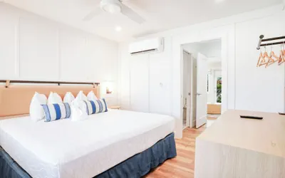 Photo 4 - The Lighthouse Resort Inn & Suites