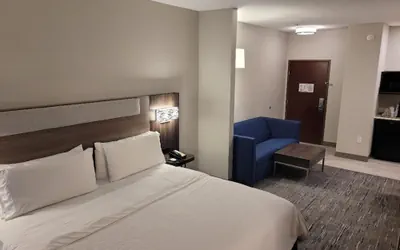 Photo 3 - Holiday Inn Express & Suites Starkville by IHG