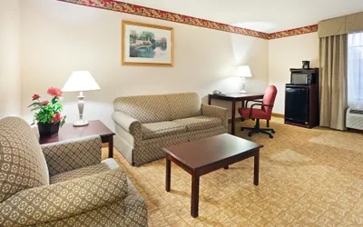 Photo 3 - Holiday Inn Exp Winston Salem by IHG