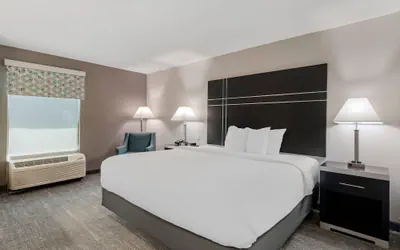 Photo 2 - Quality Inn & Suites Union City - Atlanta South