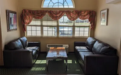 Photo 5 - St Clair Inn and Suites