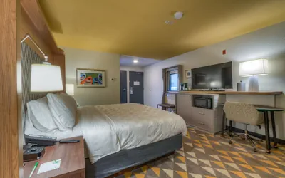 Photo 3 - Holiday Inn Tacoma Mall by IHG