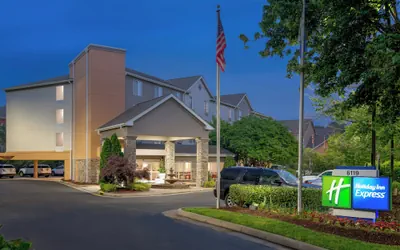 Photo 2 - Holiday Inn Express Chapel Hill by IHG