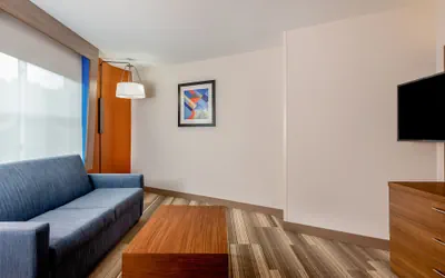 Photo 4 - Holiday Inn Express Chapel Hill by IHG