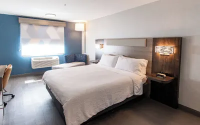 Photo 4 - Holiday Inn Express Oakdale by IHG