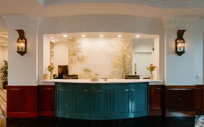Photo 4 - French Quarter Inn