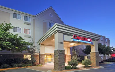 Photo 2 - Candlewood Suites Rogers / Bentonville by IHG