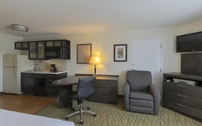 Photo 4 - Candlewood Suites Rogers / Bentonville by IHG