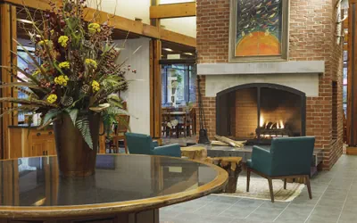 Photo 2 - Williamsburg Woodlands Hotel & Suites, an official Colonial Williamsburg Hotel