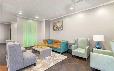 Photo 3 - Best Western Savannah Airport Inn & Suites