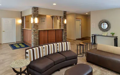 Photo 5 - MainStay Suites Fargo - I-94 Medical Center