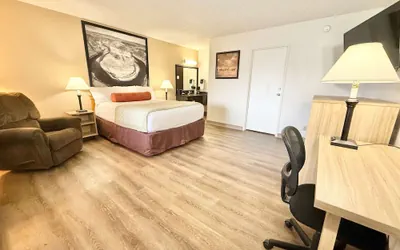 Photo 4 - Super 8 by Wyndham Salina/Scenic Hills Area