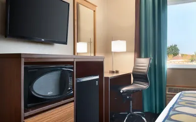 Photo 5 - Super 8 by Wyndham Sioux Falls