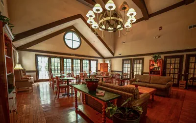 Photo 5 - Spring House Inn