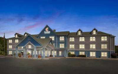 Photo 2 - Comfort Inn & Suites Rome South