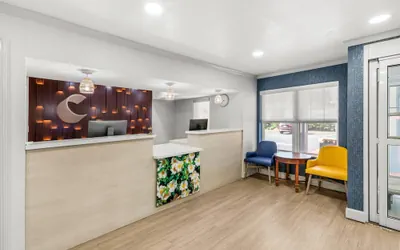 Photo 4 - Comfort Inn & Suites Rome South