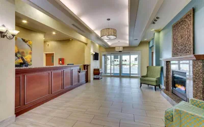 Photo 2 - Comfort Inn & Suites Waco Woodway