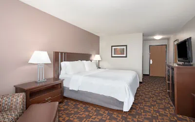 Photo 3 - Holiday Inn Express & Suites Yankton by IHG