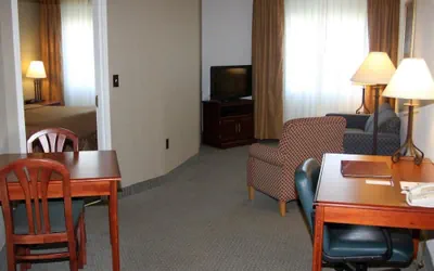 Photo 4 - Host Inn All Suites