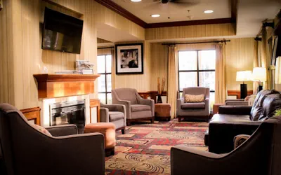 Photo 3 - Best Western Plus Arrowhead Hotel