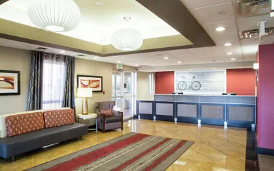 Photo 3 - Hampton Inn Oxford-West