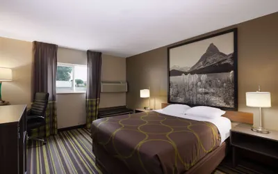 Photo 2 - Super 8 by Wyndham Belgrade/Bozeman Airport
