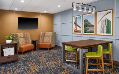 Photo 3 - Hampton Inn & Suites Detroit/Sterling Heights
