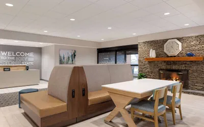Photo 4 - Hampton Inn Bloomsburg