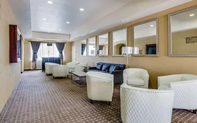 Photo 5 - Comfort Suites Deer Park Pasadena