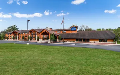 Photo 2 - AmericInn by Wyndham Wisconsin Dells