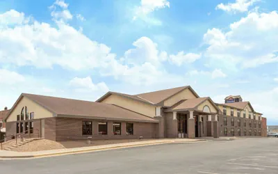 Photo 2 - AmericInn by Wyndham Ottumwa