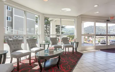 Photo 3 - Pacifica Beach Hotel
