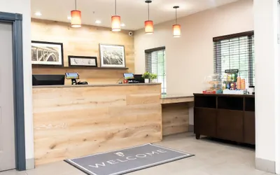 Photo 3 - Country Inn & Suites by Radisson, Prairie du Chien