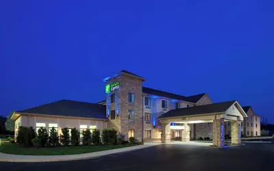 Photo 2 - Holiday Inn Express Hocking Hills-Logan by IHG