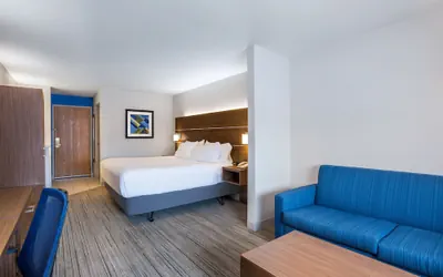 Photo 3 - Holiday Inn Express Wisconsin Dells by IHG